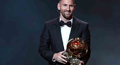 Yılın en iyi oyuncusu Lionel Messi