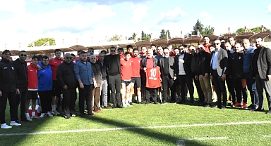 AK Parti Karesi teşkilatından Balıkesirspor'a ziyaret 