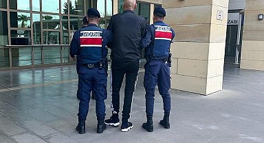 Antalya'da 11 yıl 6 ay hapis cezası ile aranan hükümlü yakalandı