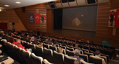 Atatürk özel film gösteri ile anıldı