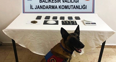 Balıkesir'de 5 Şahsa Uyuşturucu Operasyonu   
