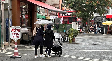 Balıkesir'de Sağanak Yağış Etkili Oldu   