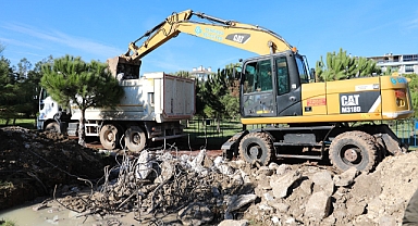 Bandırma'da Baz İstasyonu Yıkıldı !