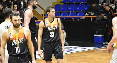 Büyükşehir Evinde Kaybetti