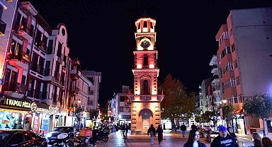 Çanakkale'nin sembolleri farkındalık için turuncu yandı