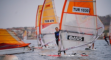 Cunda Adası TYF Rüzgar Sörfü Yarışlarına Ev Sahipliği Yaptı     