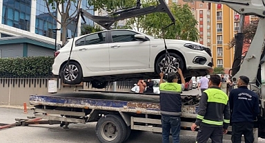 Dilan Polat ve Engin Polat'ın Şirketlerine Ait Araçlar Çekicilerle Götürüldü 