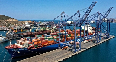 Ekim Ayında İhracat ve İthalat Arttı   
