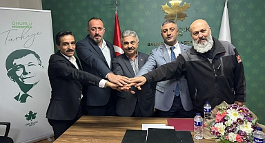 Gelecek Partisi’nde Devir Teslim Töreni 