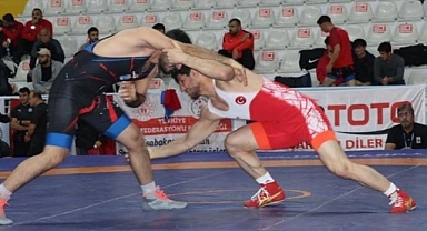 Güreş Süper Ligi Hızlı Başladı !