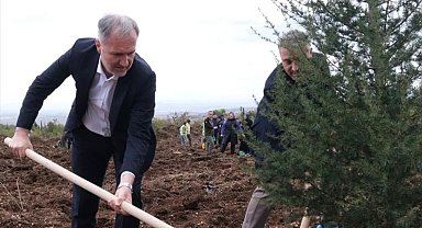 İnegöl'de ''Cumhuriyete Nefes'' Fidanları Dikildi