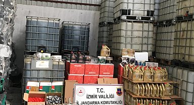 İzmir jandarmasından baskın: Çok sayıda kaçak motor yağı ele geçirildi