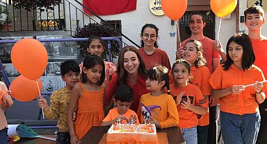 Kanseri yendi, hayatını lösemili çocuklara adadı