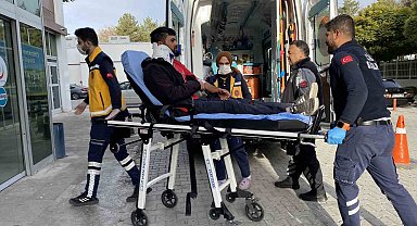 Konya'da motosiklet otomobile çarptı: 1 yaralı