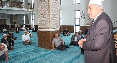 Müftü Sürgeç Manyas'ta Filistin İçin Dua İstedi   