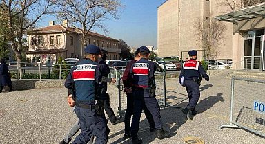 Otomobil hırsızlığı yapan iki şahıs yakalandı