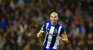 Pepe, Şampiyonlar Ligi'nde gol atan en yaşlı futbolcu oldu