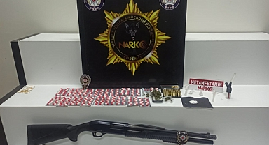 Polisin Durdurduğu Şahısların Üzünden Çıkanlara İnanamayacaksınız !