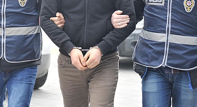 Yakalanan 10 Kişiden 5 i Aranıyordu !