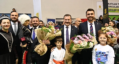 AK Parti'den Manyas Çıkartması 