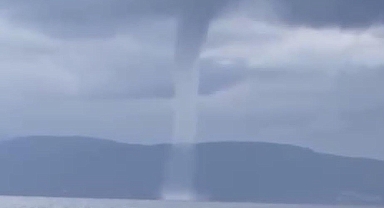 Ayvalık Açıklarında Hortum Paniği   