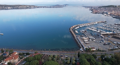 Ayvalıklı Amatör Balıkçı Ve Tekne Sahiplerinden “Barınak” İsyanı