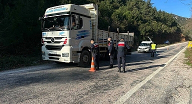 Balıkesir'de  18 Aranan Şahsı Yakaladı !