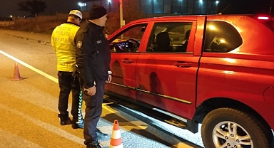 Balıkesir'de 25 Aranan Şahıs Yakalandı   