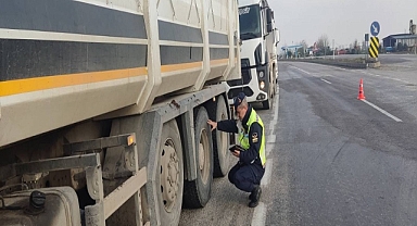 Balıkesir’de 'Yük Taşıyan Araç ve Şoförler Denetlendi