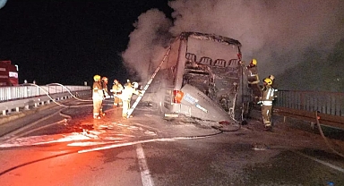 Bandırma’da Arızalanan Otobüs Alev Alev Yandı 