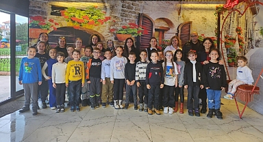 Bandırma’da Öğrenciler Görgü Kurallarını Yaşayarak Öğrendi  