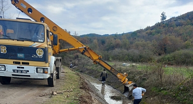 DSİ, Ana Sulama Kanalında Su Kaçaklarını Önlemeye Devam Ediyor