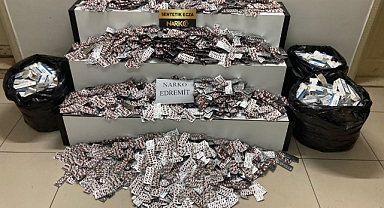 Edremit’te 28 Bin Sentetik Ecza Hap Ele Geçirildi 