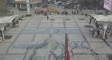 Gemlik depremi Sındırgı'yı salladı