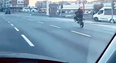 Motosiklet ile Ölümle Dans Etti, Polis Ekiplerinden Kaçamadı !