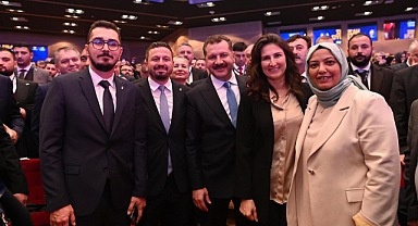 Ak Parti İl Kadın Kolları Başkanı Meral Cengiz, Yılmaz'ı Tebrik Etti