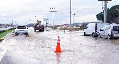 Ayvalık Yağışa Teslim