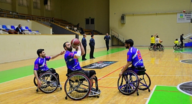 Balıkesir Büyükşehir Belediyespor, İzmir Büyükşehir Belediyespor’a Mağlup Oldu