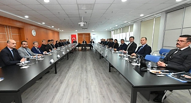 Balıkesir'de Seçim Güvenliği Toplantısı Vali İsmail Ustaoğlu Başkanlığında Yapıldı