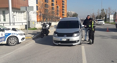 Balıkesir'de Son Bir Haftada 69 Yaralanmalı Kaza, Trafik Denetimlerinde Binlerce Araç Kontrol Edildi