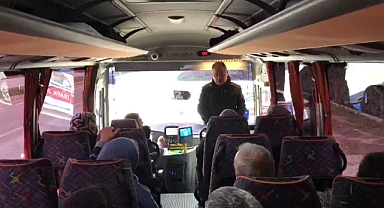 Balıkesir’de Trafik Jandarması, Toplu Taşıma Araçlarına Yönelik Denetimlerine Devam Ediyor