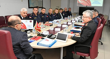 Balıkesir Valisi İsmail Ustaoğlu Başkanlığında İl Jandarma Komutanlığı Değerlendirme Toplantısı Gerçekleştirildi