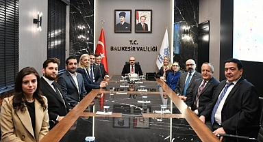 BASİAD Heyeti, Vali Ustaoğlu'nu Ziyaret Ederek Balıkesir İş Dünyasının Geleceği Hakkında Görüş Alışverişinde Bulundu