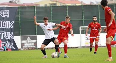 Başkan Devecilerden Burhaniyespor'a Tebrik