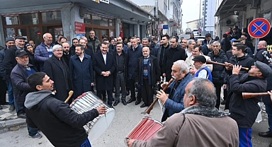 Başkan Yılmaz İvrindi'de Davulla Zurnayla Karşılandı
