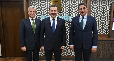 Başkan Yücel Yılmaz'a Ziyaretçi Akını!