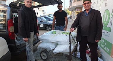 Burhaniye’de Yağmurlardan Sonra Gübre Satışları Arttı 