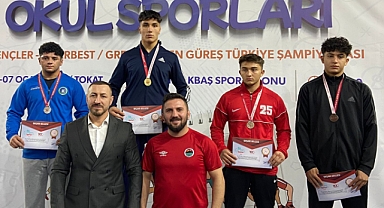 Güreşte Balıkesir Rüzgarı