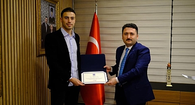 Hasan Avcı'dan Oğuzhan Çakır'a Tebrik