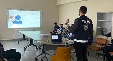 Susurluk’ta Kadına Şiddetin Çözüm Yolları Konuşuldu